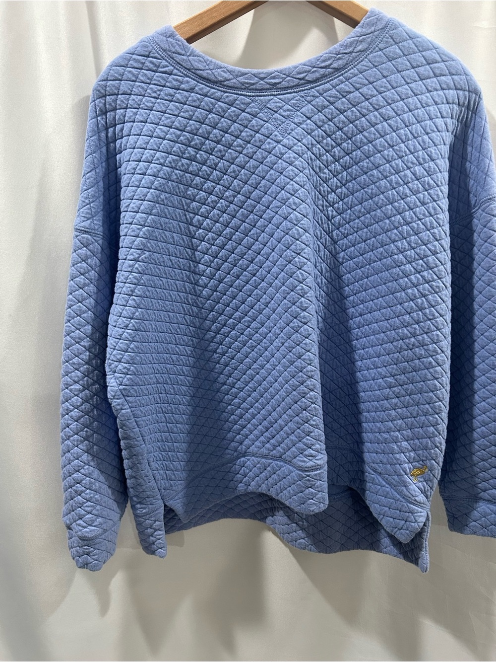 EUC The Beaufort Bonnet Company Light Blue Quilted Crewneck Sweatshirt EUC
